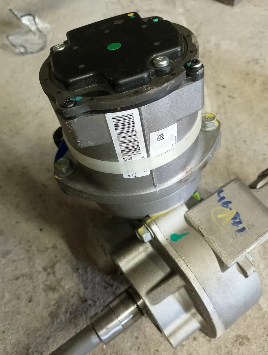2016 Hyundai i20 power steering electric motor - Image 1