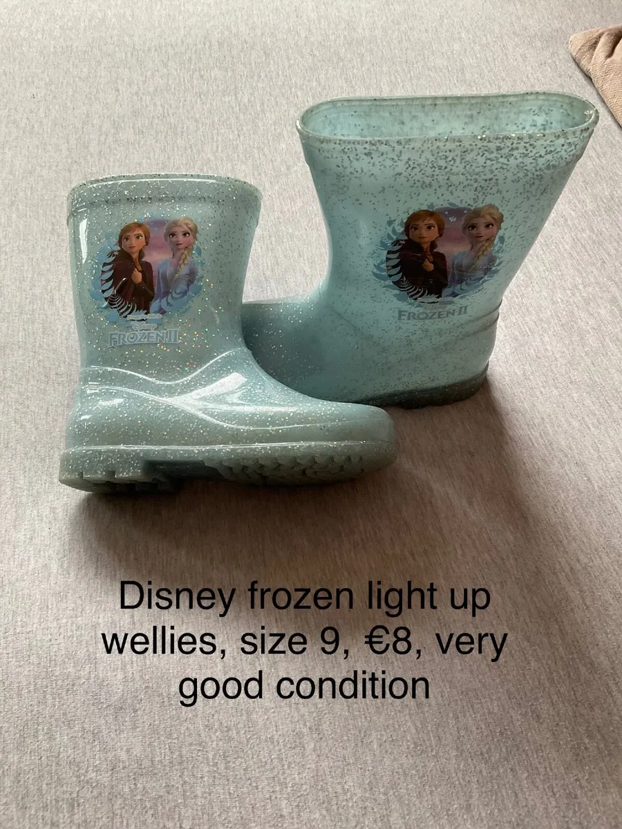 Disney frozen wellies , size 9