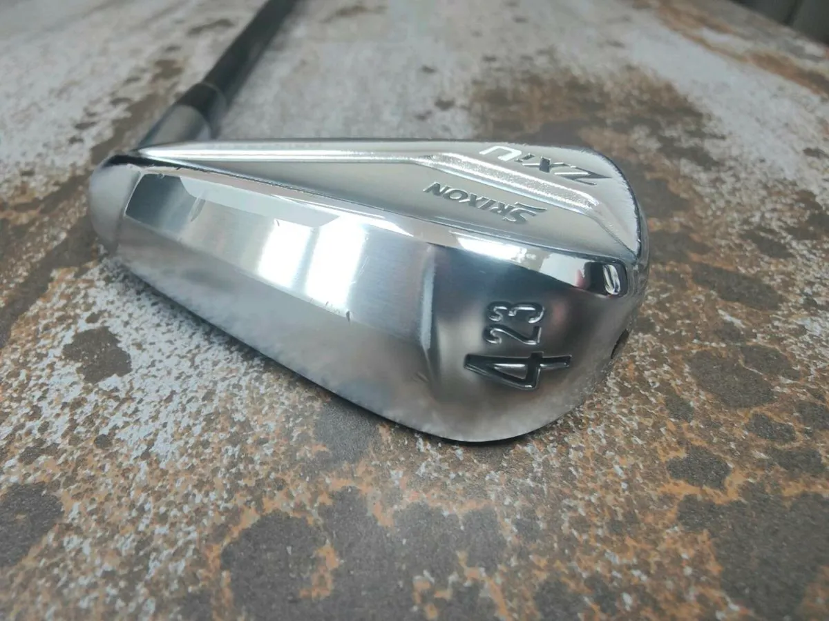 Srixon ZXiU 4 iron - Image 1