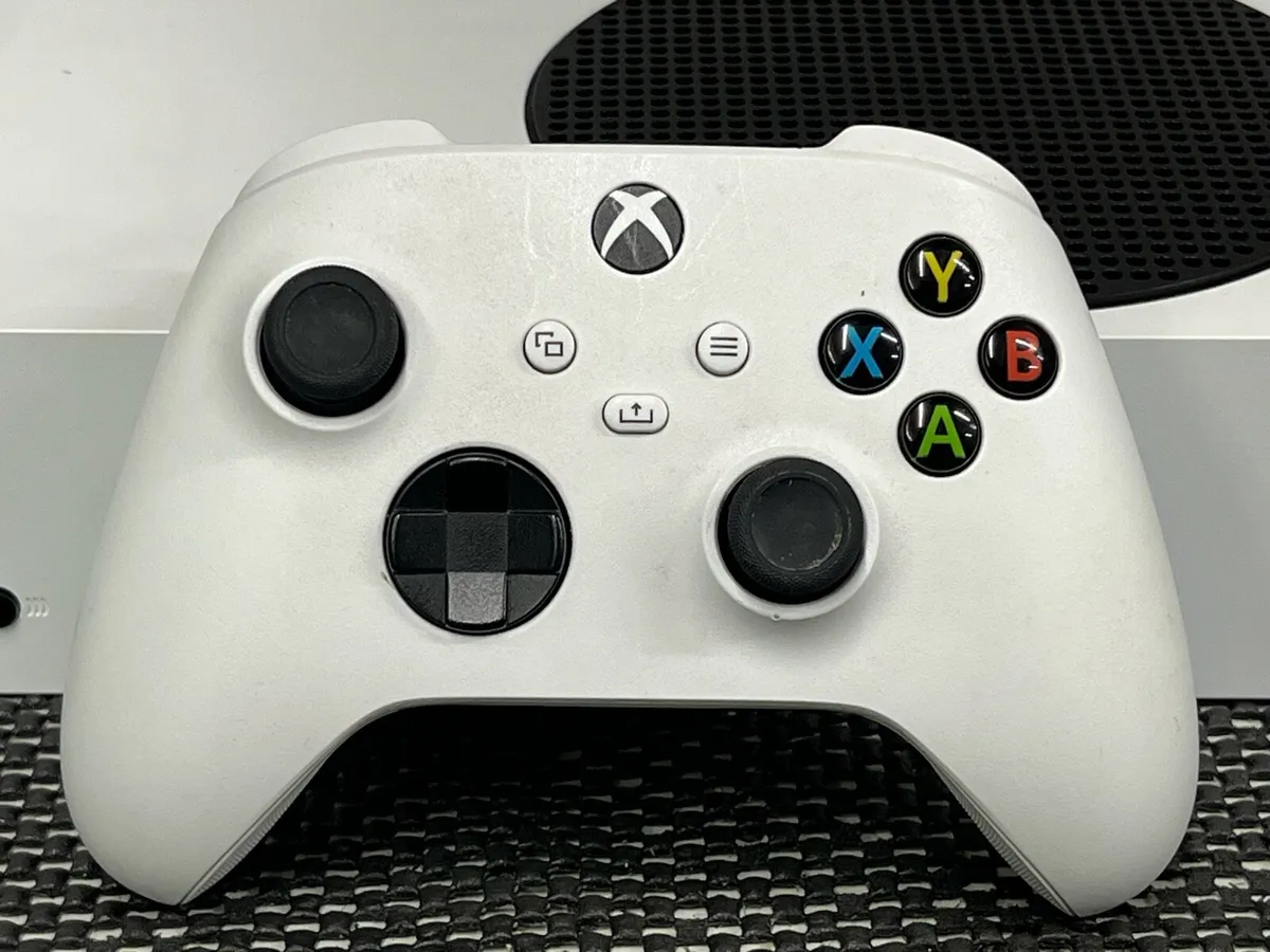 Xbox Series S - Image 3