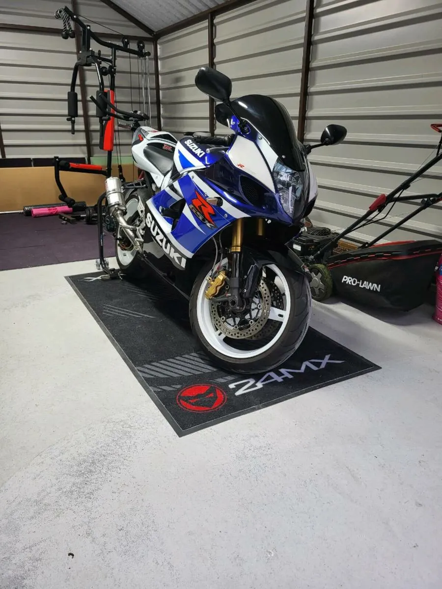 Suzuki gsxr k3 1000 - Image 1