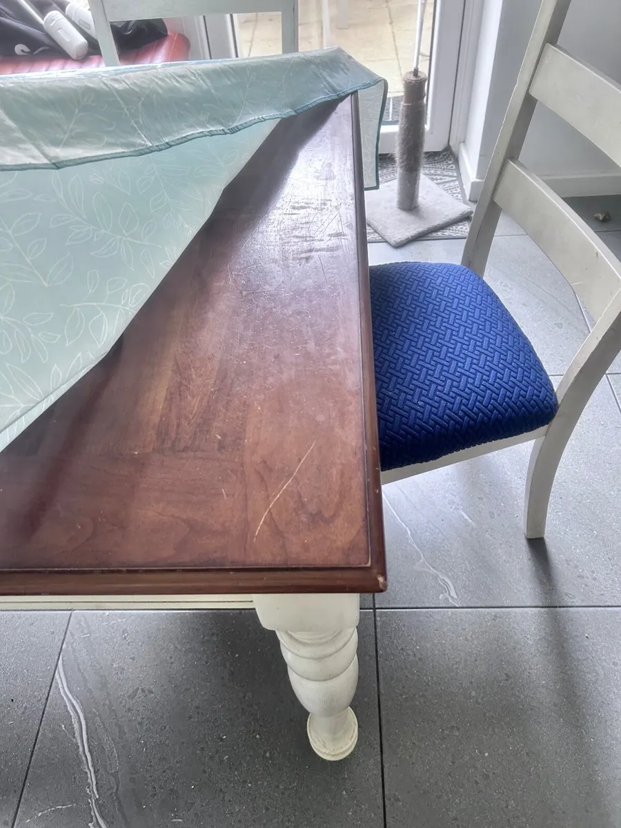 Free dining table good condition - Image 3