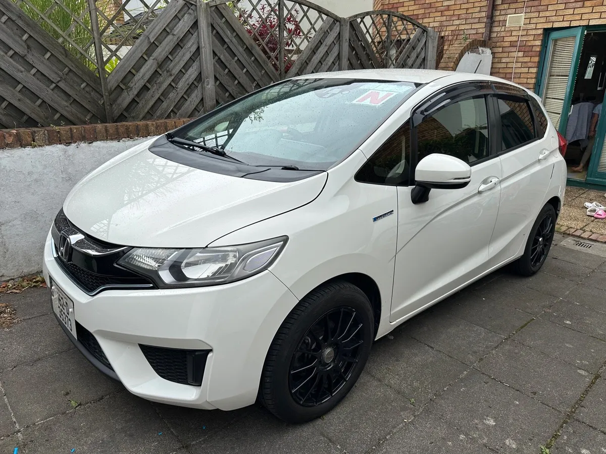 Honda Fit Hybrid 2016 new tyres all service done - Image 3