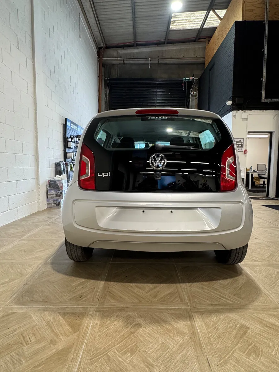 Volkswagen up! 2012 - showroom condition - Image 3