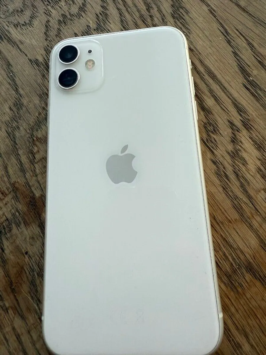 iPhone SE - Image 1