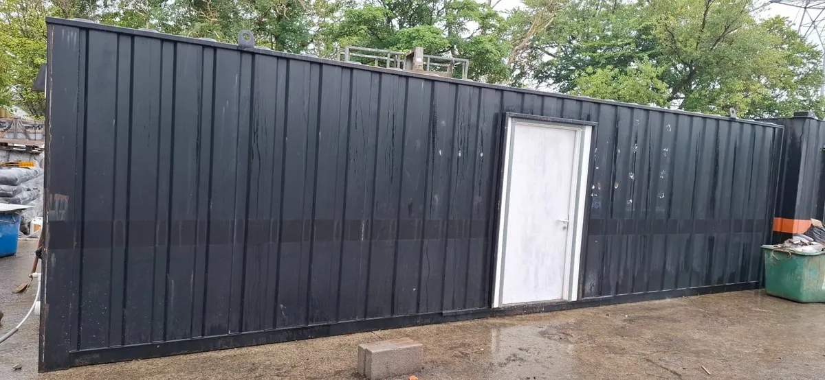 40ft Anti-Vandal Site Container with Toilet Block - Image 2