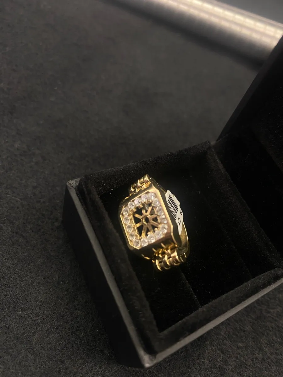 9ct Gold Ring CZ 9k - Image 2