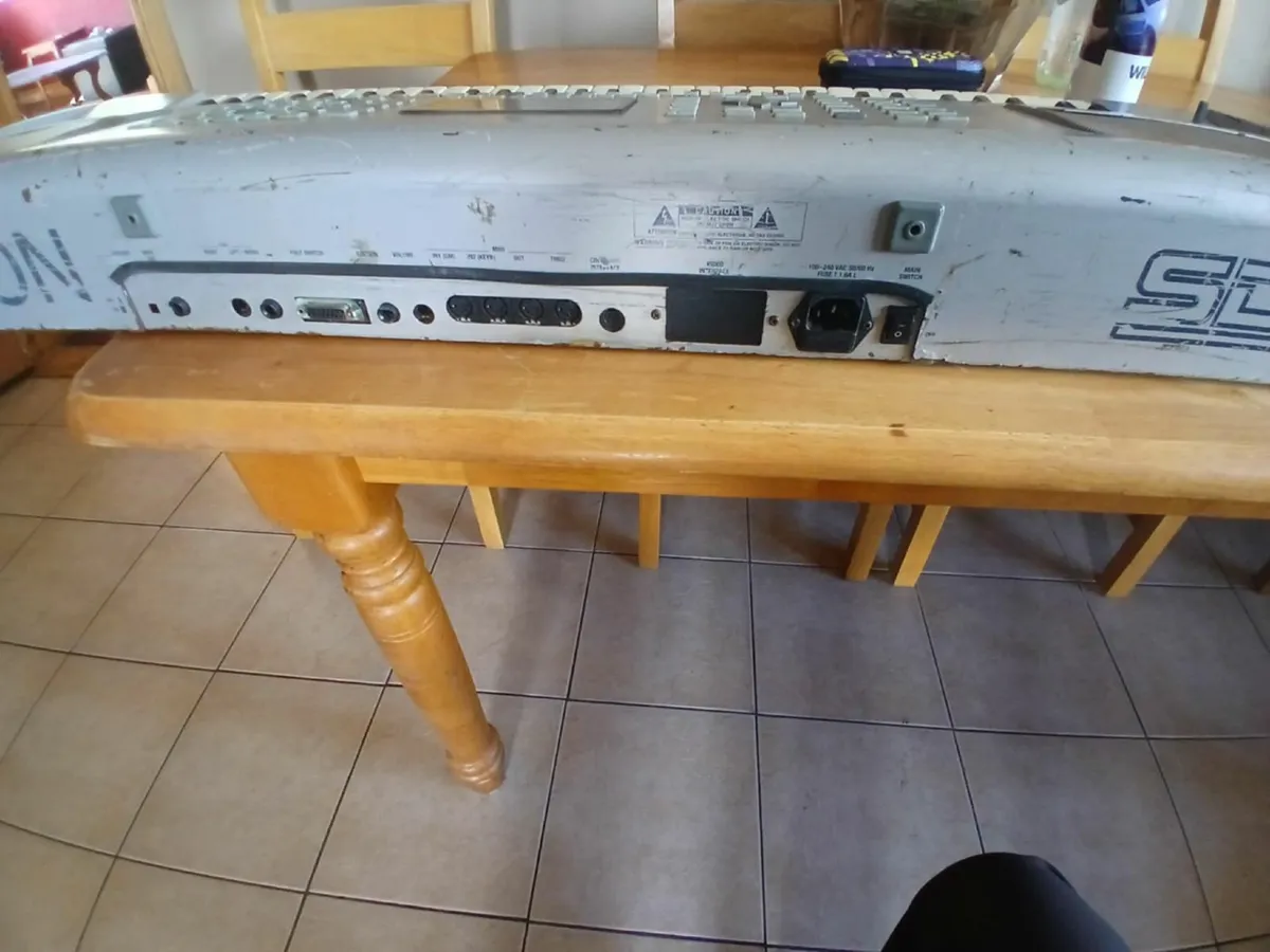 Ketron sd5 fully loaded with irish and country - Image 3