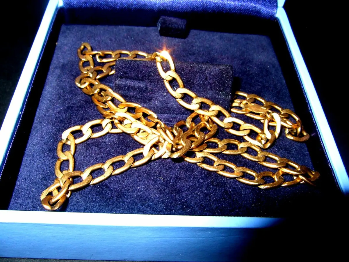 Vintage 9ct Gold 19" Unisex Neck Chain - Image 1