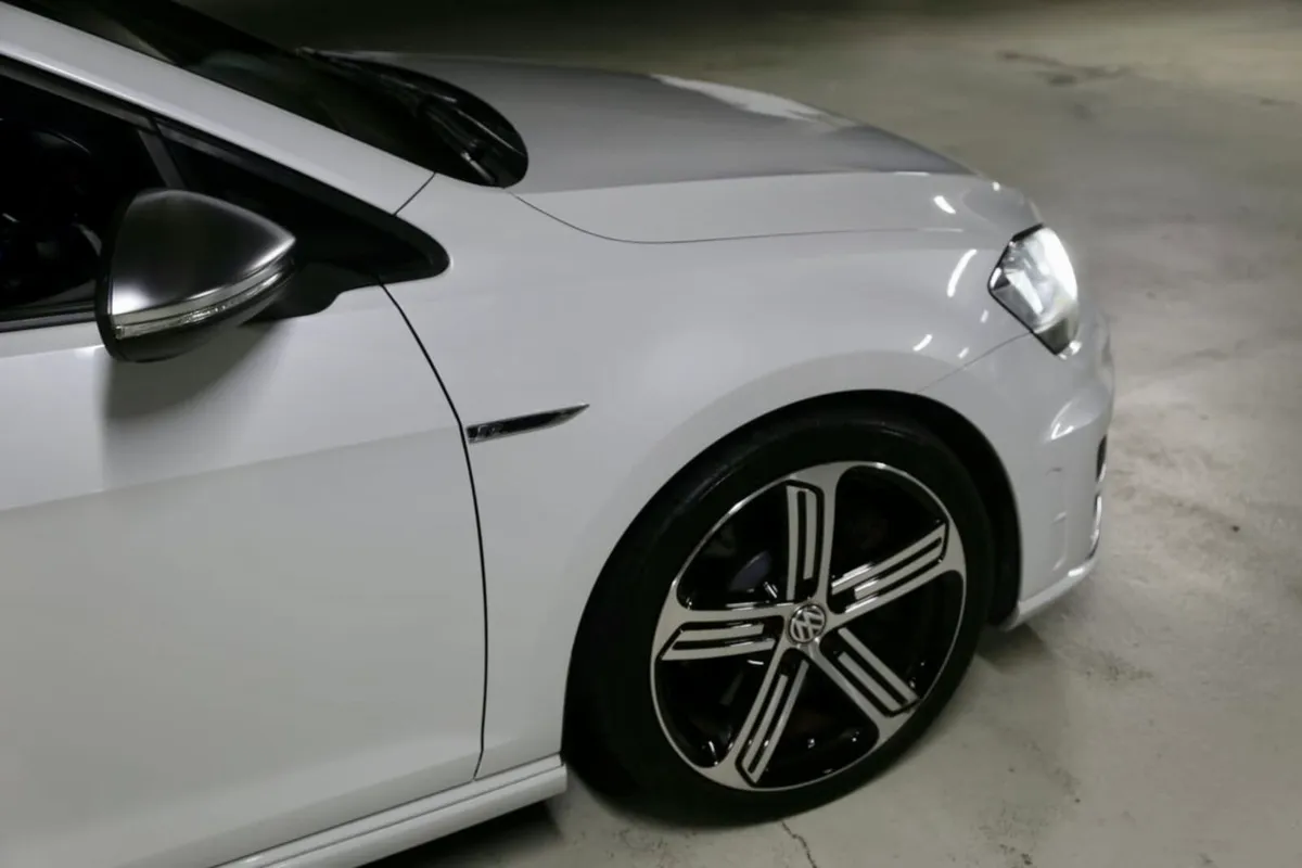 Vw Golf R - Image 2