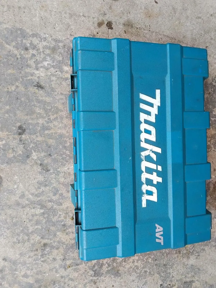 MAKITA BREAKER - Image 4