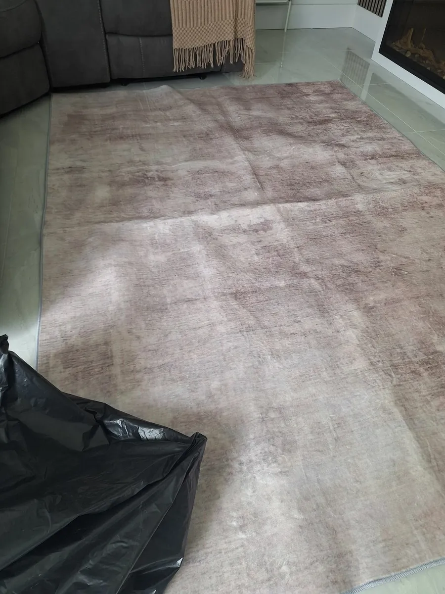 Brand new large matt - Image 1