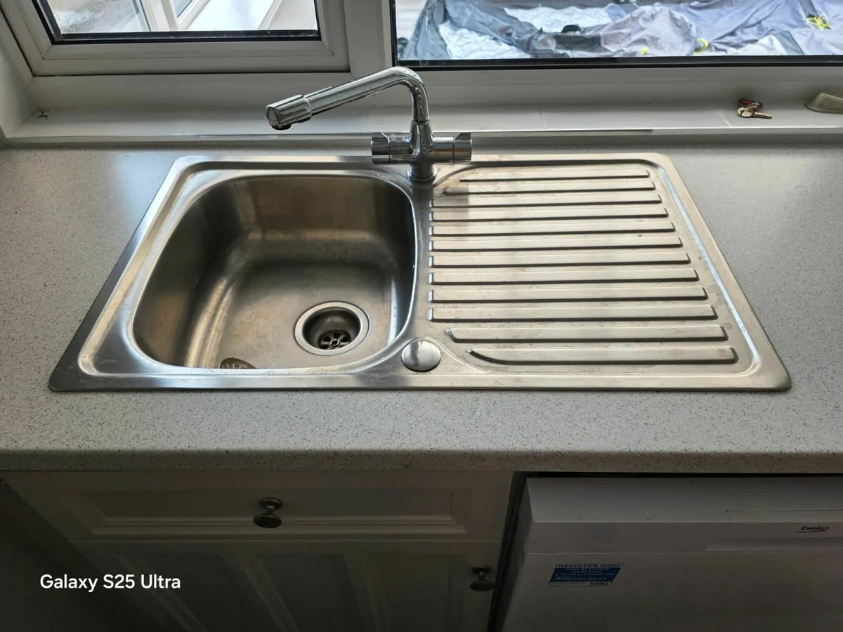 Kitchen Sink & Tap