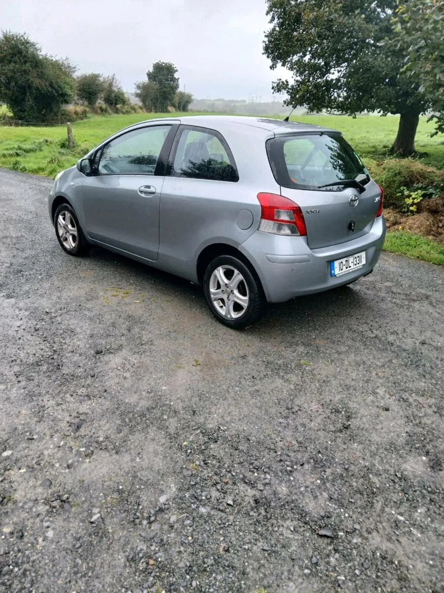 10 TOYOTA YARIS NCT 6/26 ONLY 56000 MILES - Image 1