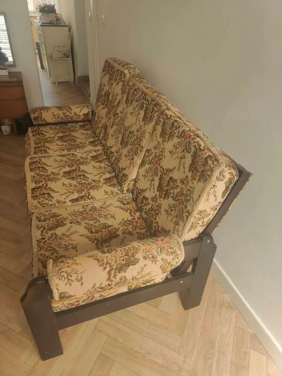 3 Seater Vintage Sofa - Image 2