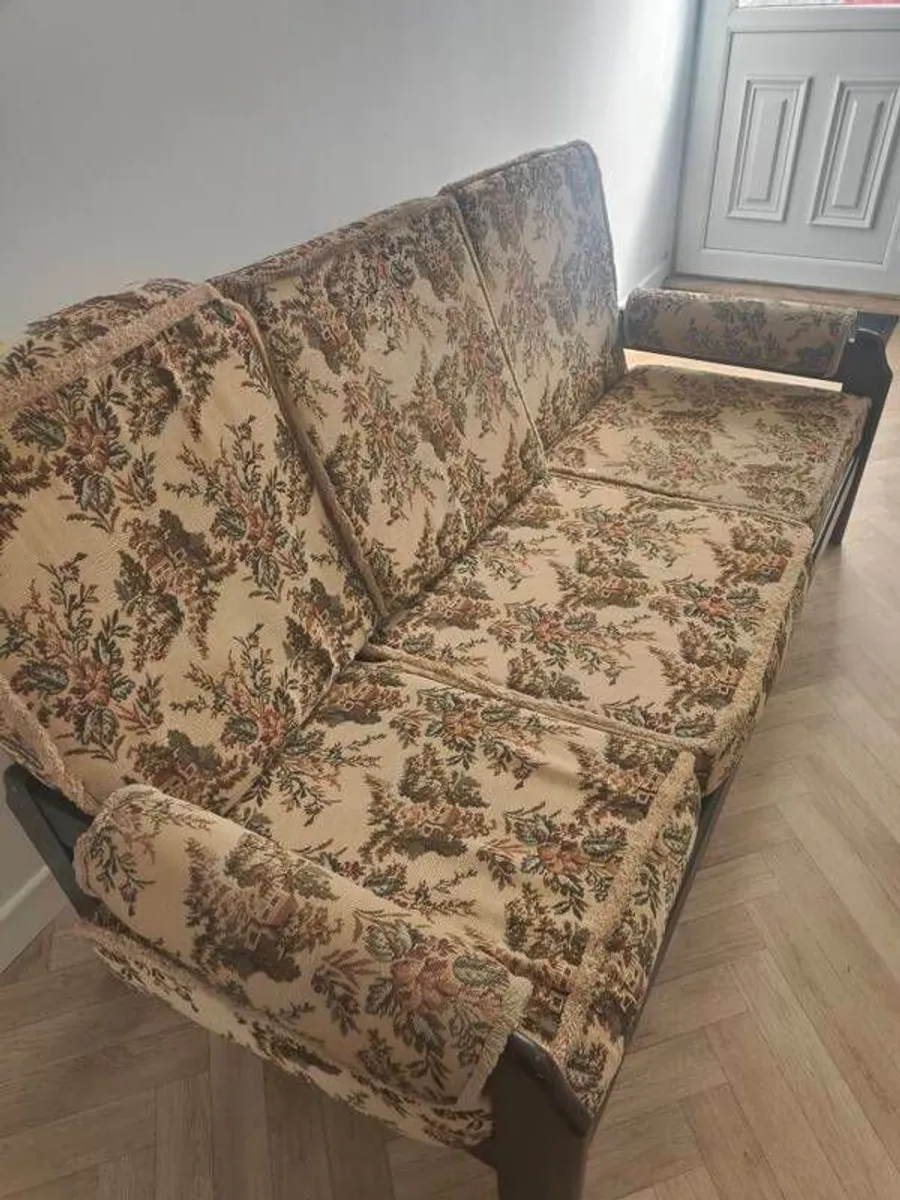 3 Seater Vintage Sofa - Image 3