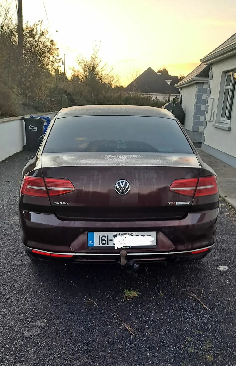 Car - Image 3