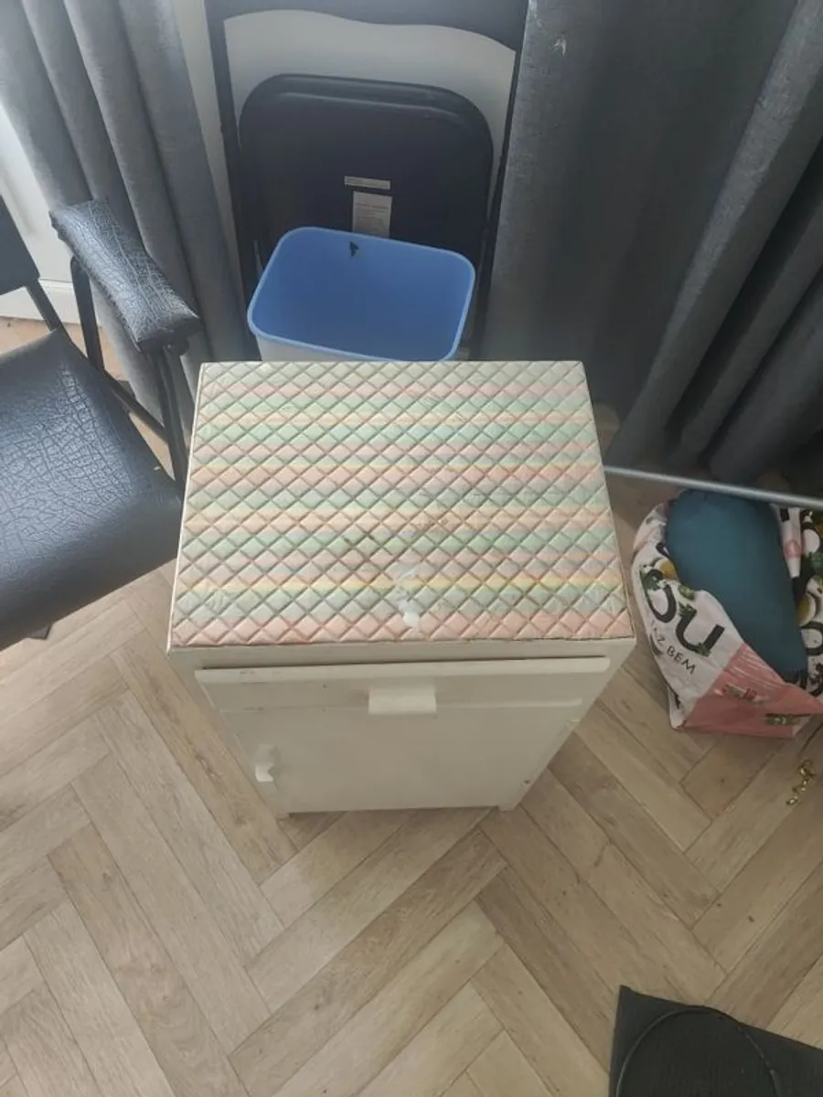 Bedside locker - Image 2