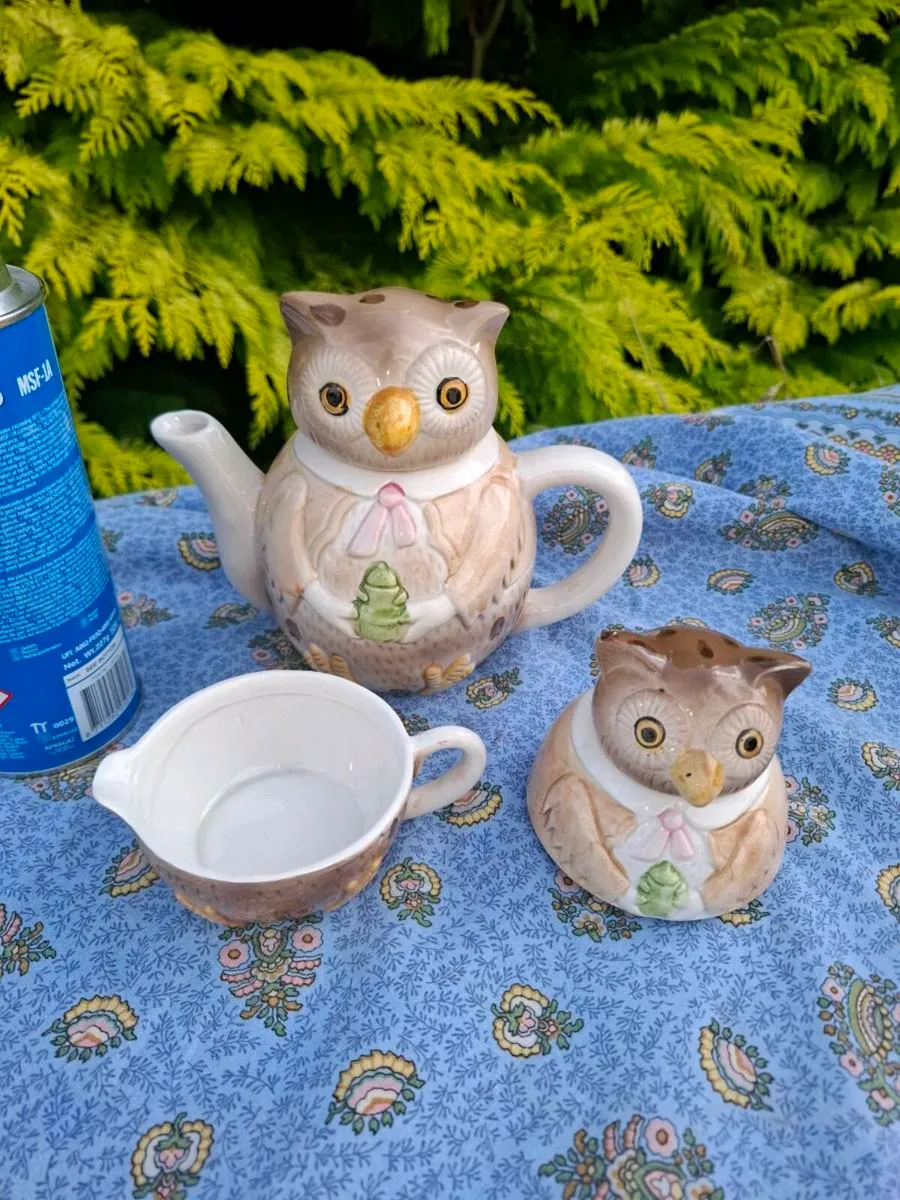 Owl tea set postage possible - Image 2