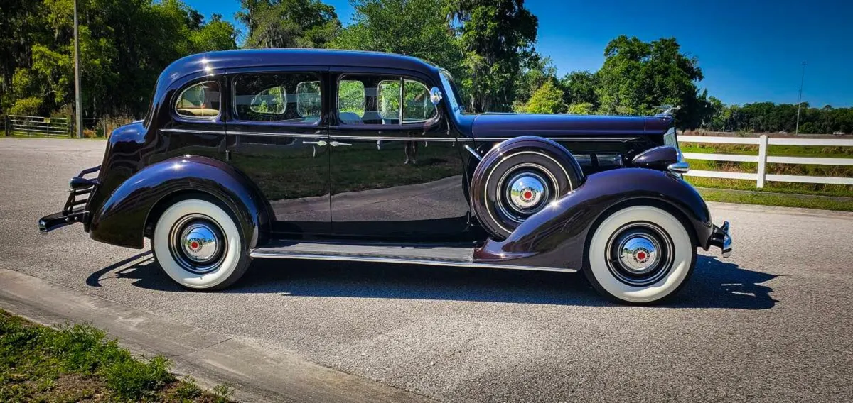 1937 Packard 120-C Touring Sedan - Image 4