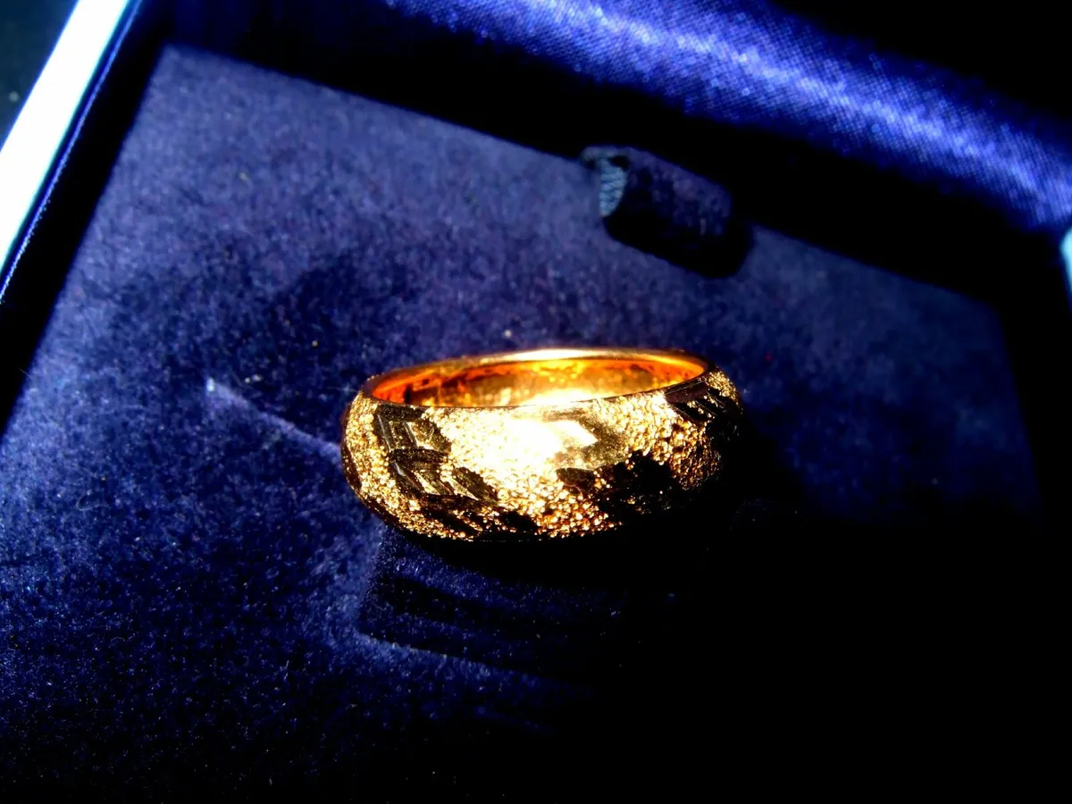 Vintage Hallmarked 9ct Gold 'Stardust' Ring - Image 4