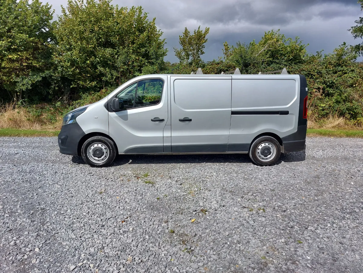 Opel Vivaro 2019 LWB Excellent Condition....No Vat - Image 4