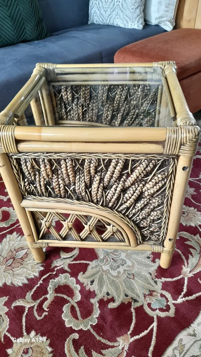Small table - Image 1