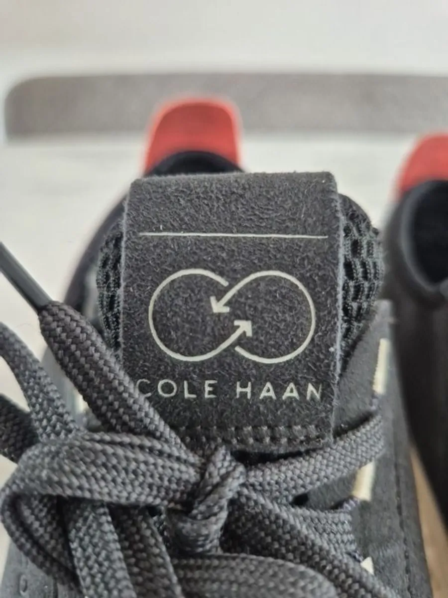 trainers/shoes - Image 1