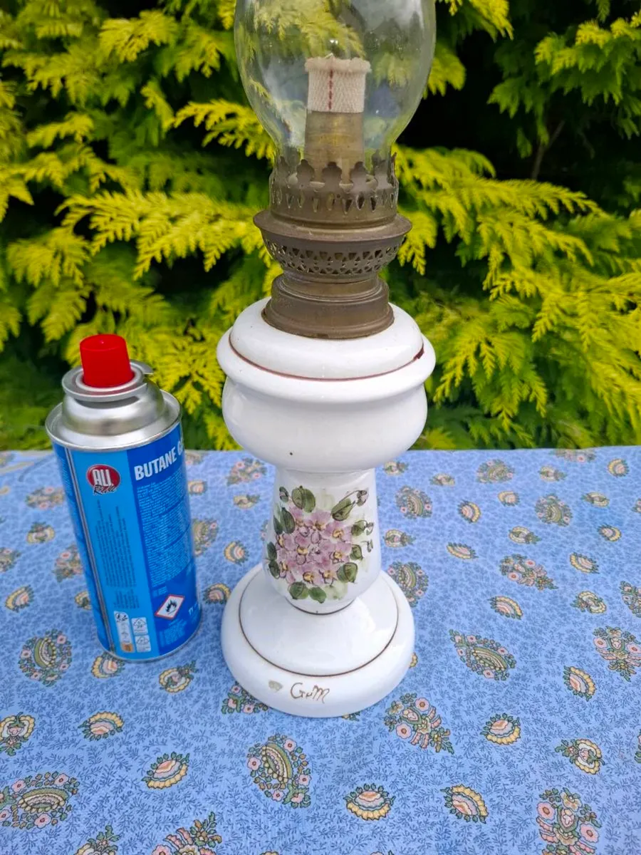 Old ceramic oil lamp postage possible - Image 2