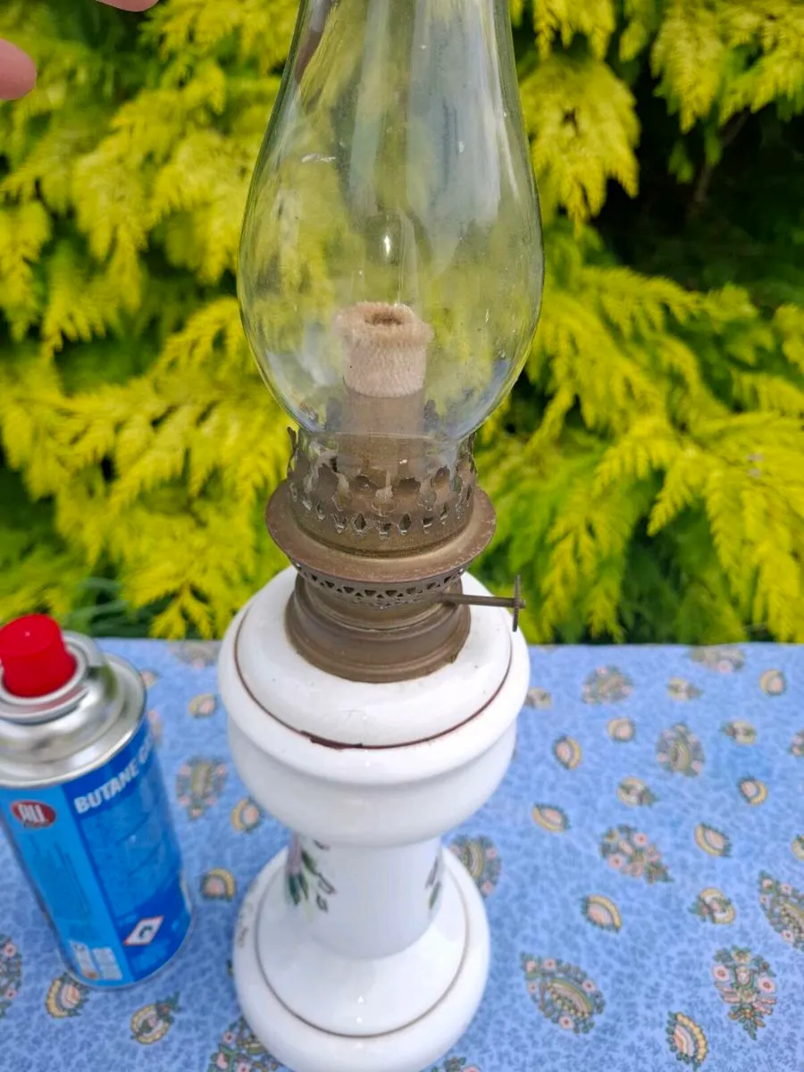 Old ceramic oil lamp postage possible - Image 3
