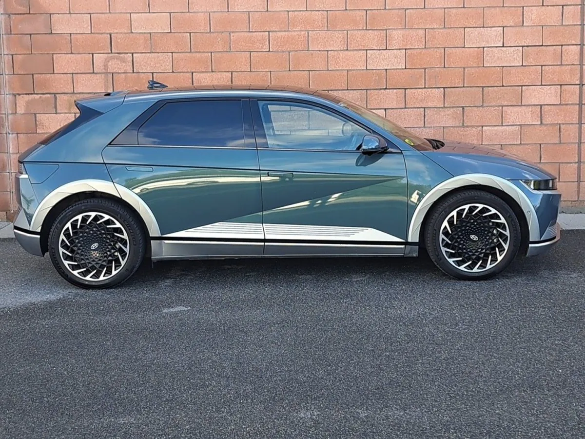 Hyundai Ioniq 5 Platinum Model 77 K/wh Battery. - Image 4