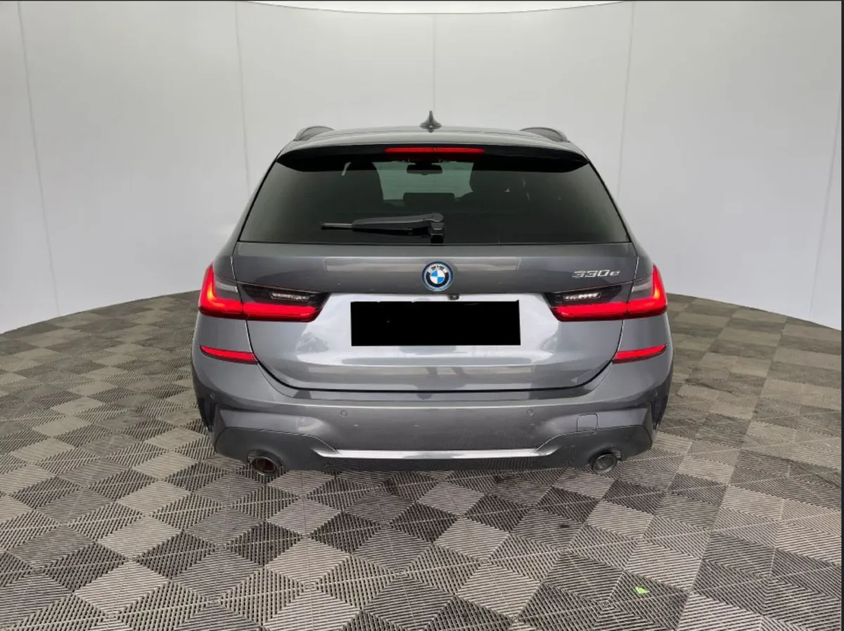 BMW 3-Series 330e M SPORT AUTO HYBRID ESTATE - Image 3