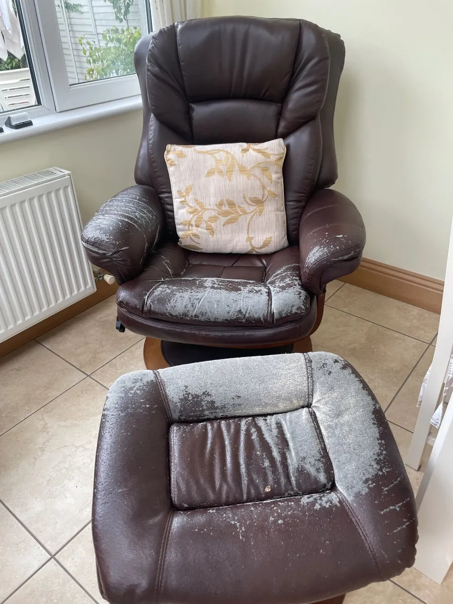 Armchairs - Image 1