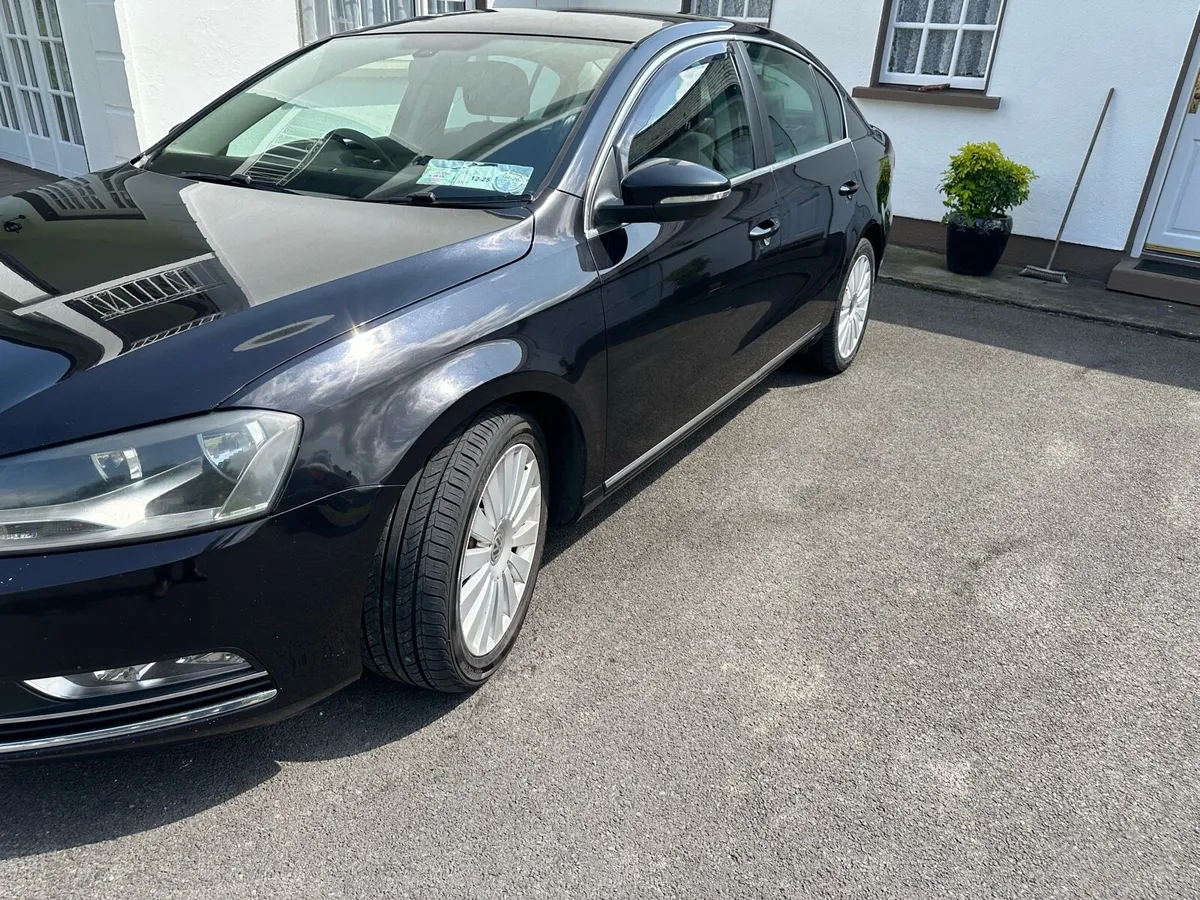 Car - Image 1