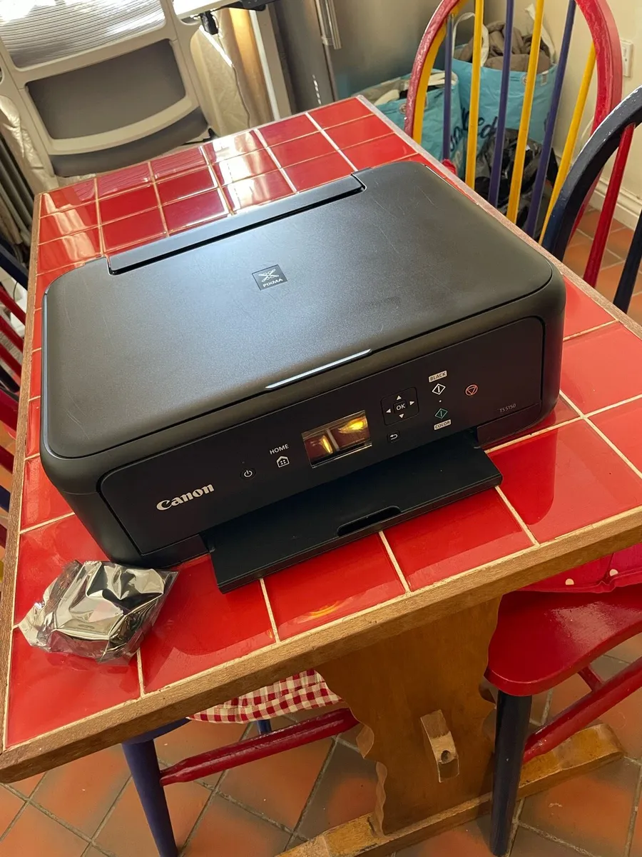 Canon TS5150 Printer + 540 XL black ink - Image 1