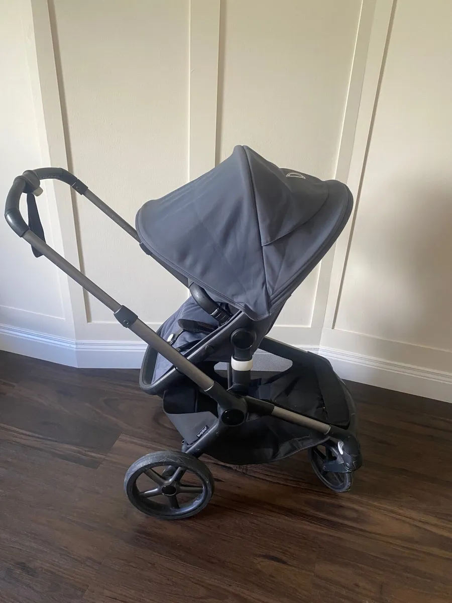 Bugaboo Fox 5 Travel System - Image 1