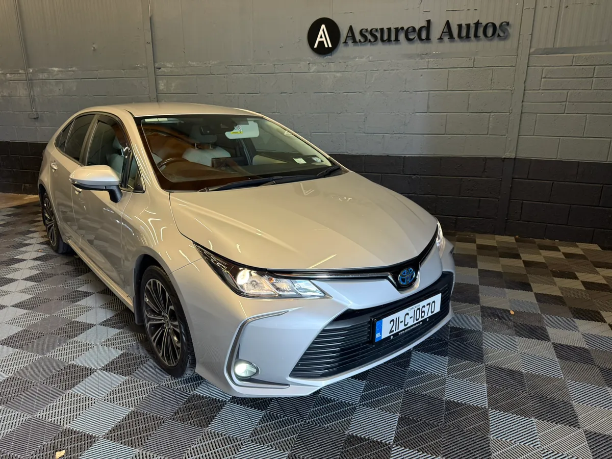 Toyota Corolla Luna Sport  1.8Hybrid *V LOW KLMS* - Image 1