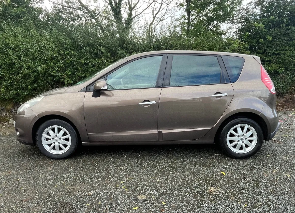 Renault Scenic 1.5 DCI Privilege NEW TEST - Image 2