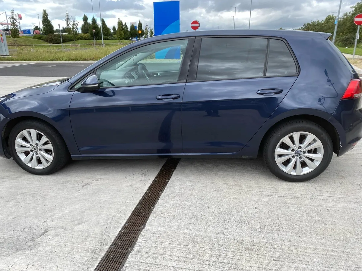 Volkswagen Golf - Image 4