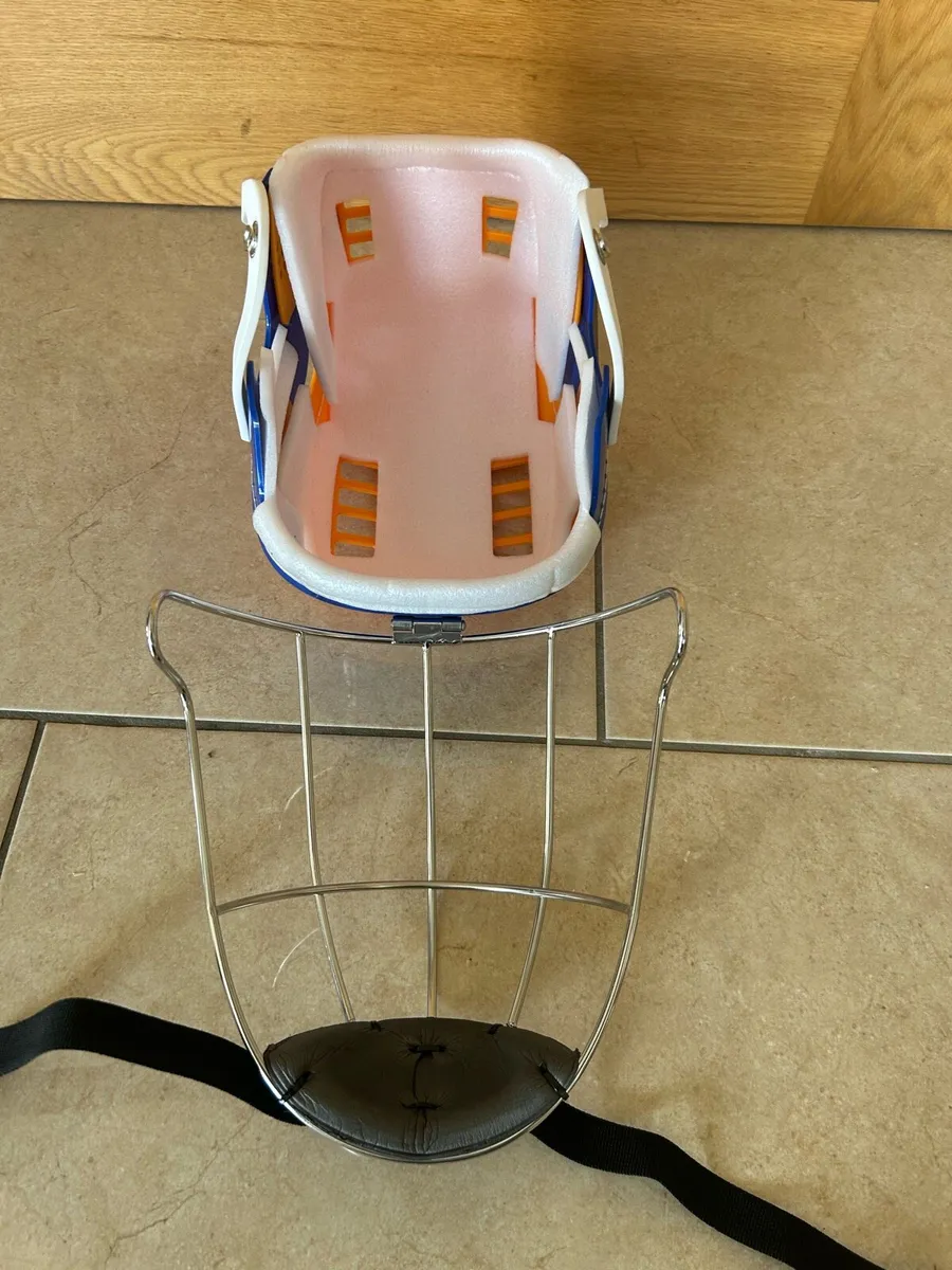 Hurling Helmet - Image 4