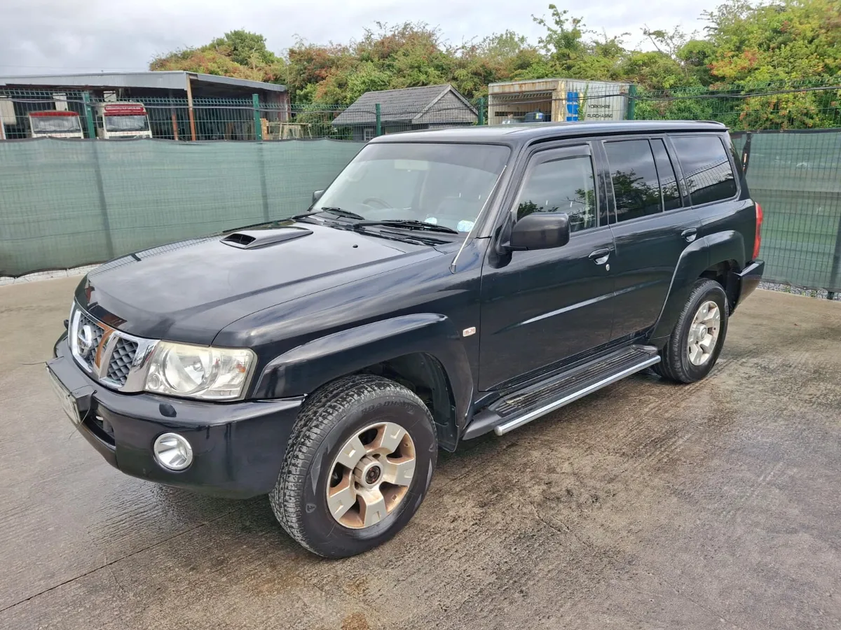 2007 Nissan Patrol Crew Cab - Image 2
