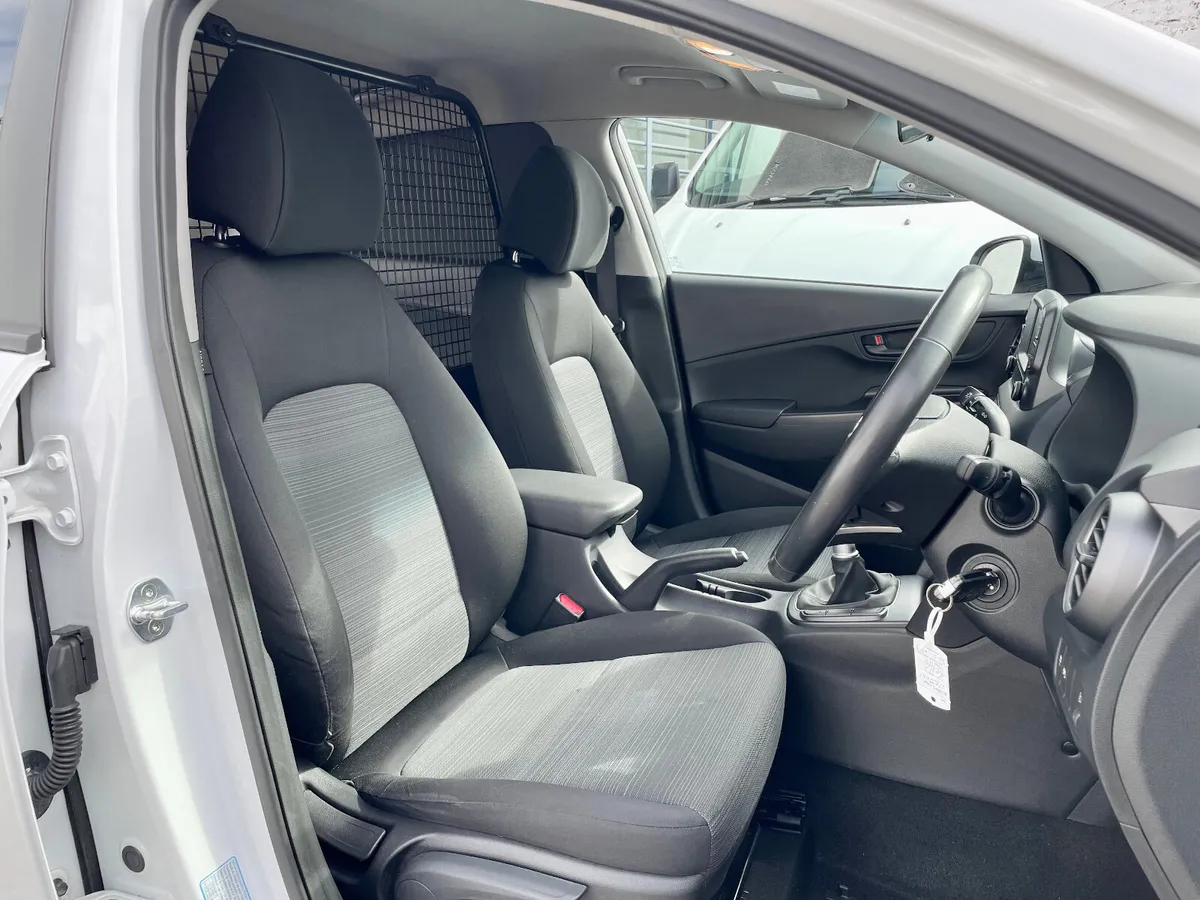 Hyundai KONA Comfort 1.6 Diesel 2 Seat Van,2021 - Image 4