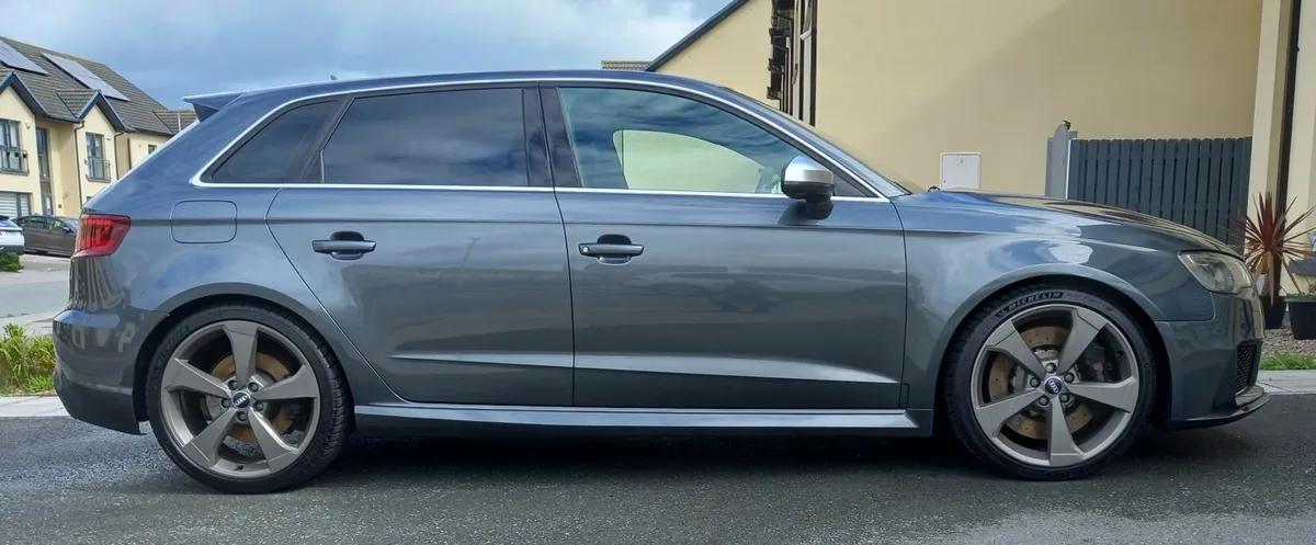 2015 Audi 8V RS3 - Image 2