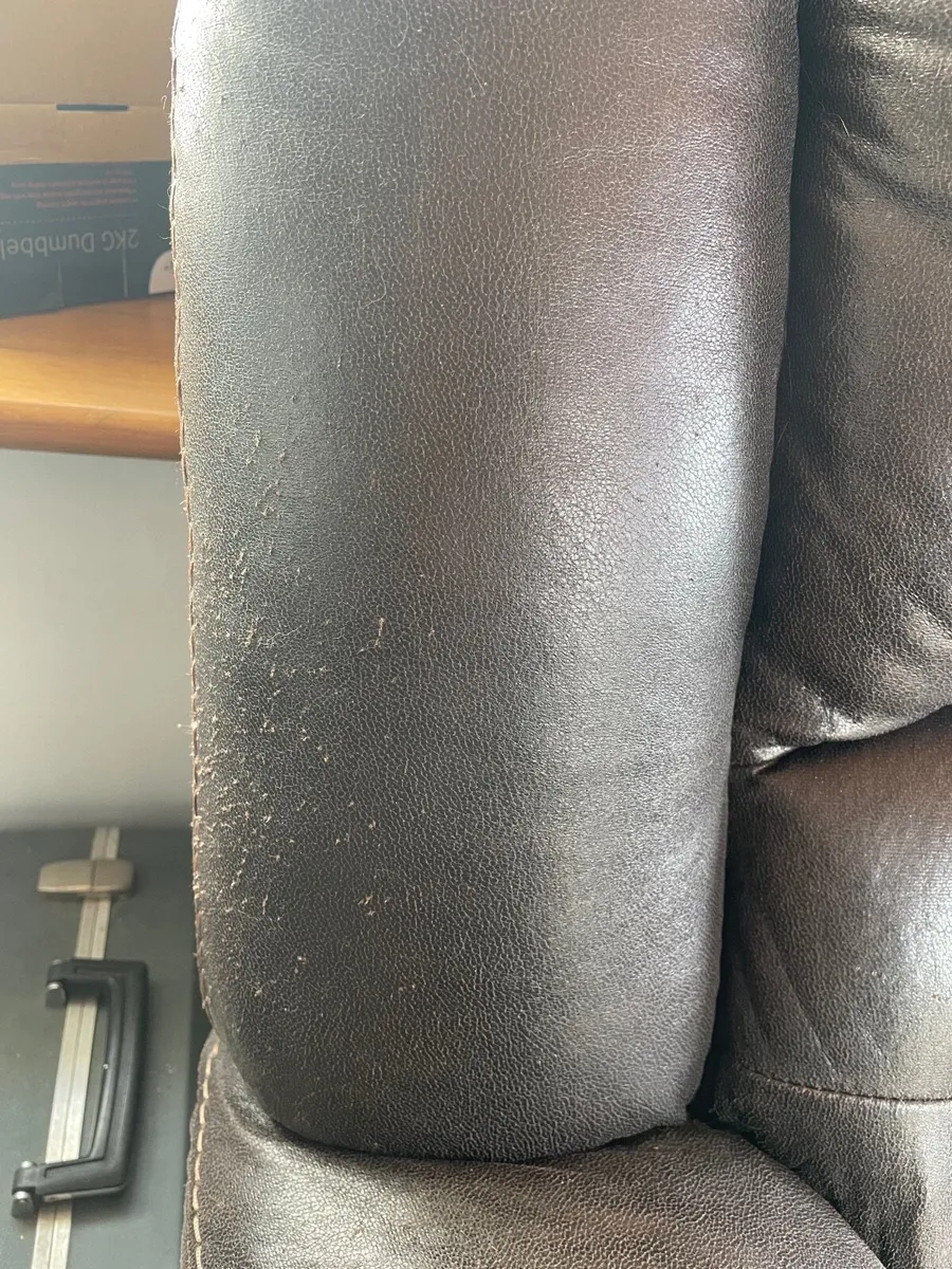 Sofa Suite - Image 3