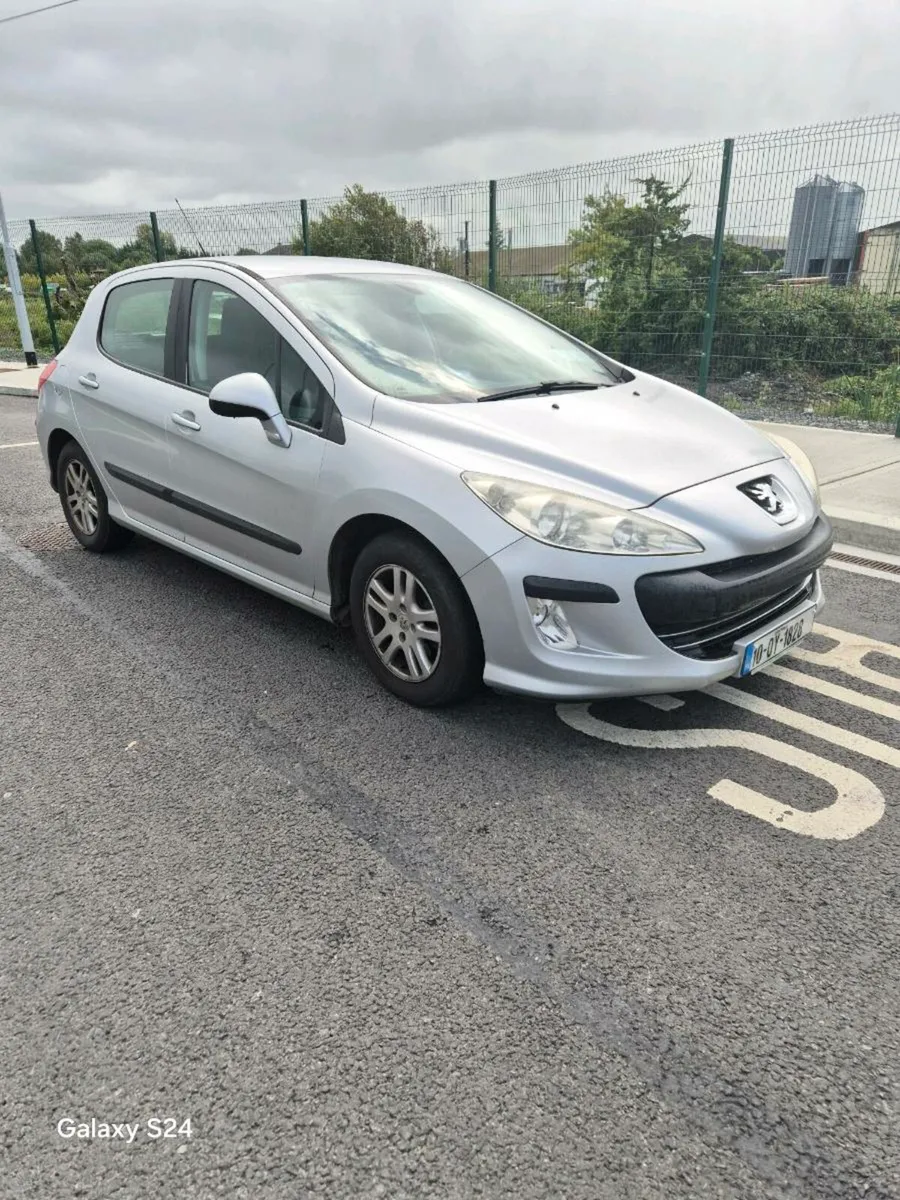 Peugeot 308 Diesel  2010 - Image 2