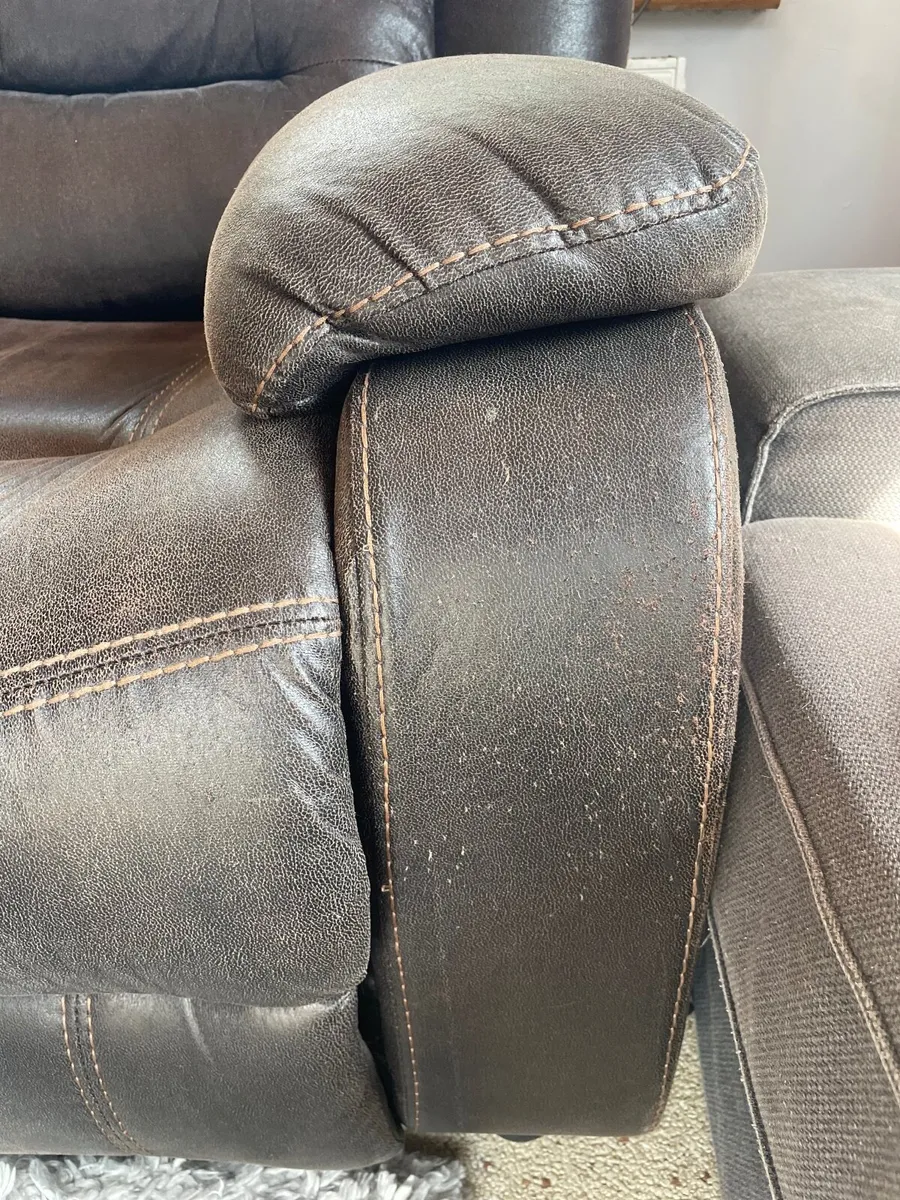 Sofa Suite - Image 4