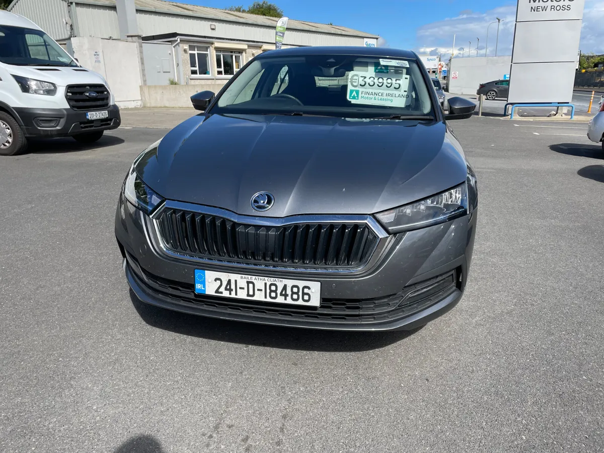 Skoda Octavia 2024 - Image 1