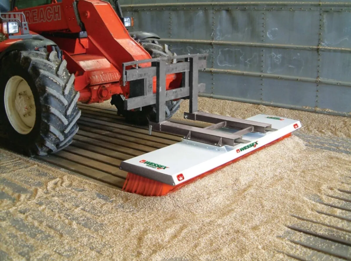 Mega Broom Yard Brush - Image 4