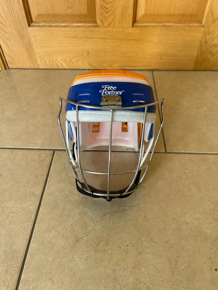 Hurling Helmet - Image 1