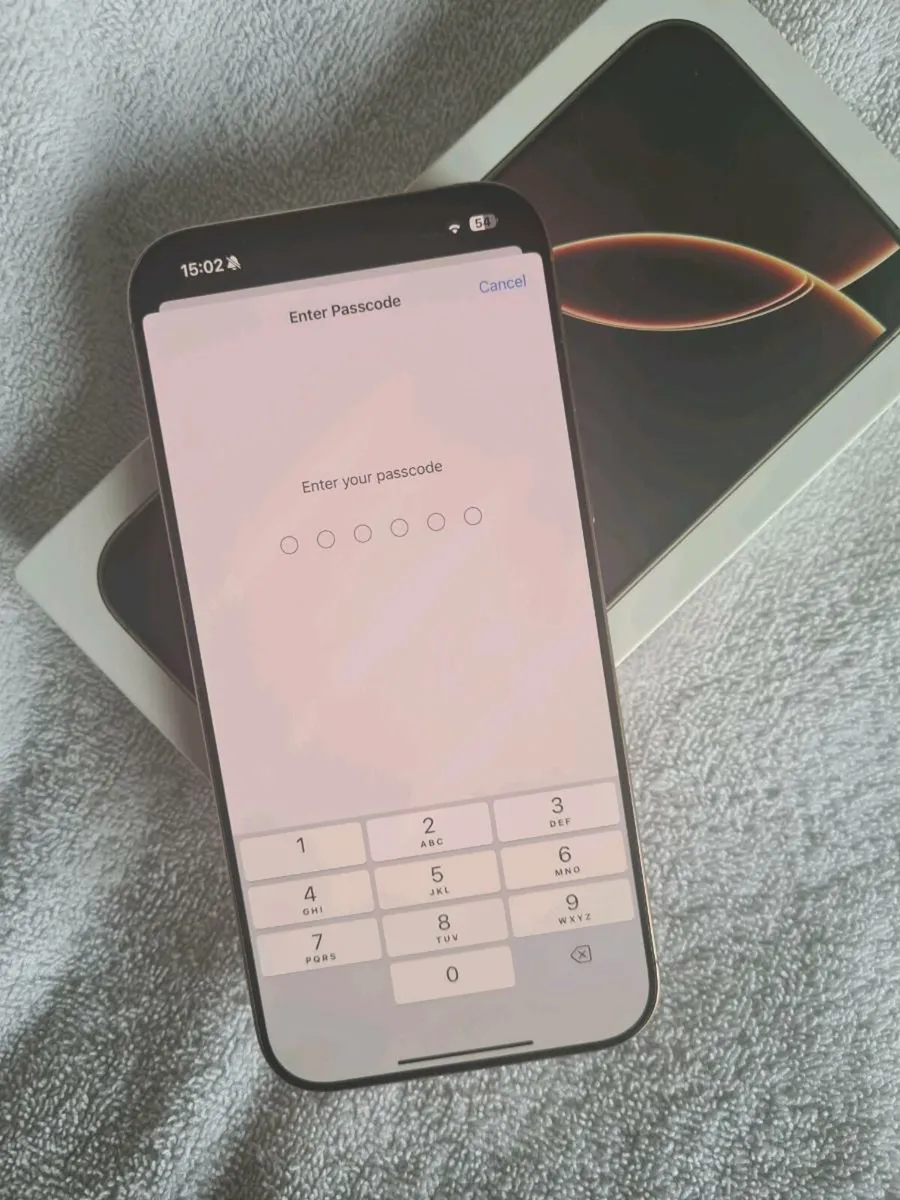 Iphone 16 pro max - Image 3